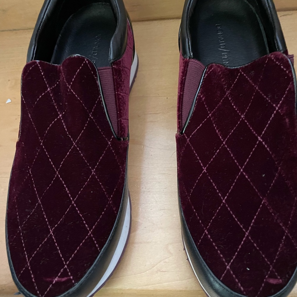 Donald Pilner Jogger Shoes